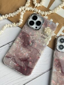 قاب موبایل آیفون ماربل زرشکی گل برجسته - تصویر 2